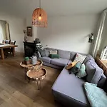 Ruim Vakantiehuis Aan De Kust 7 아파트 에크몬드안지