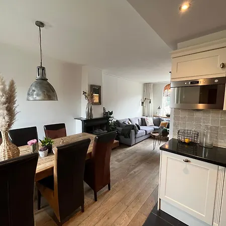 Ruim Vakantiehuis Aan De Kust 7